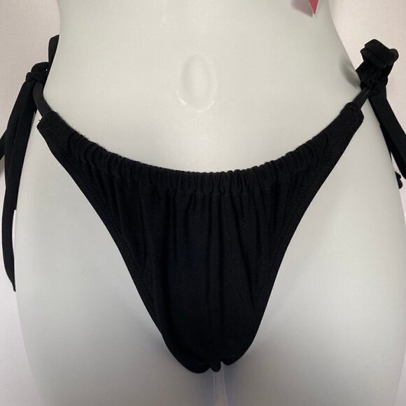 Black Sexy Two Piece Bikini Bathing Suit. 4/9/22 - Picture 3 of 15